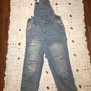 Baggy overalls!!